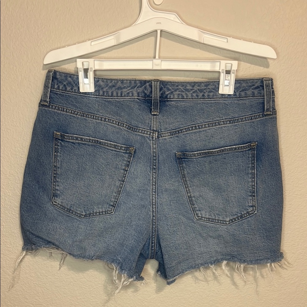 Universal Thread Blue Jean Shorts - Picture 3 of 3